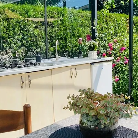 Casa de hóspedes The House Of Roses 4*