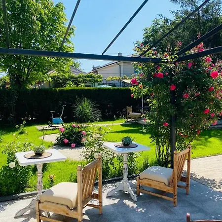 Гостевой дом The House Of Roses 4*