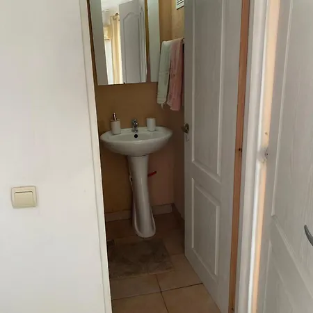 The House Of Roses Pensionat 4*